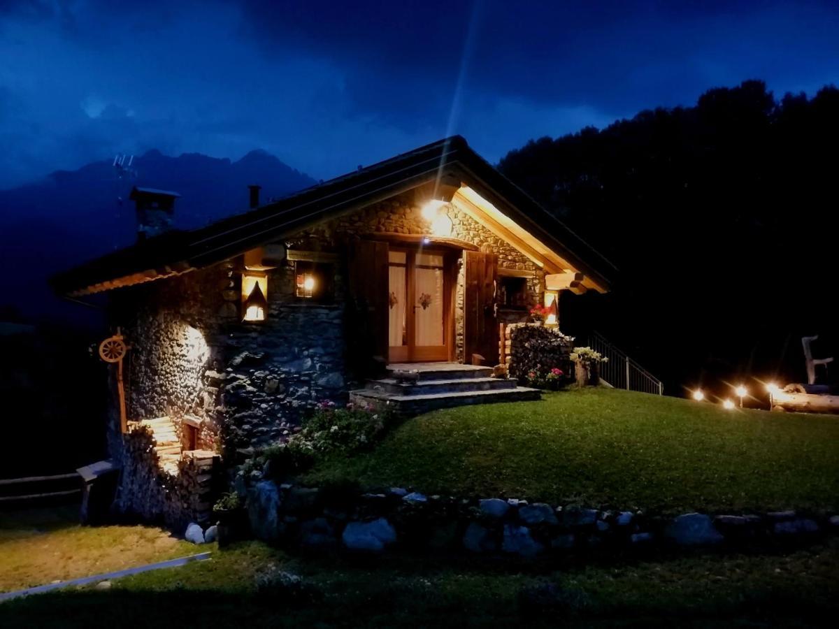 Chalet Cuore Selvatico Monno المظهر الخارجي الصورة